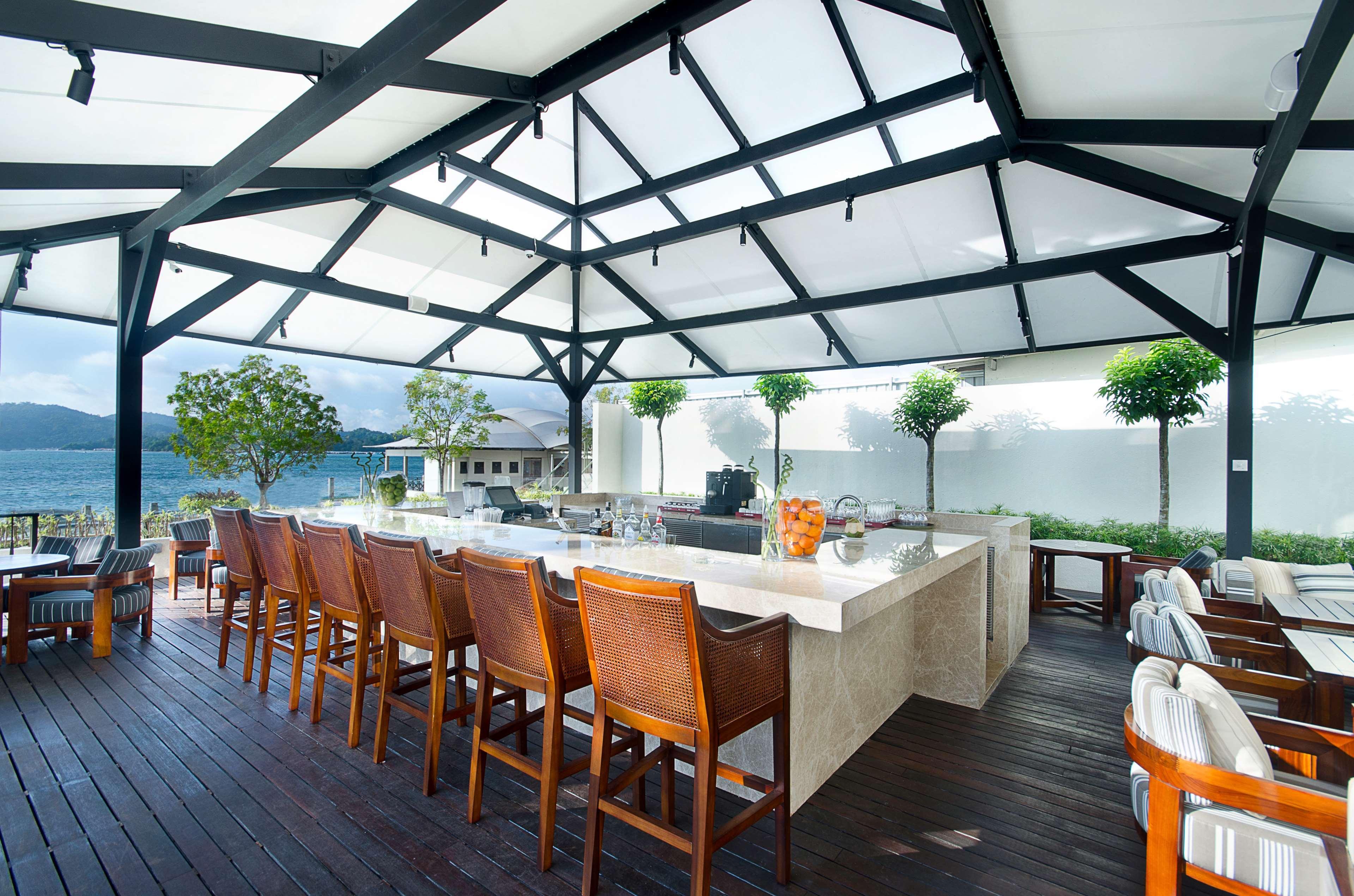 Hotel Hyatt Regency Kinabalu Kota Kinabalu Zewnętrze zdjęcie The Sky Bar