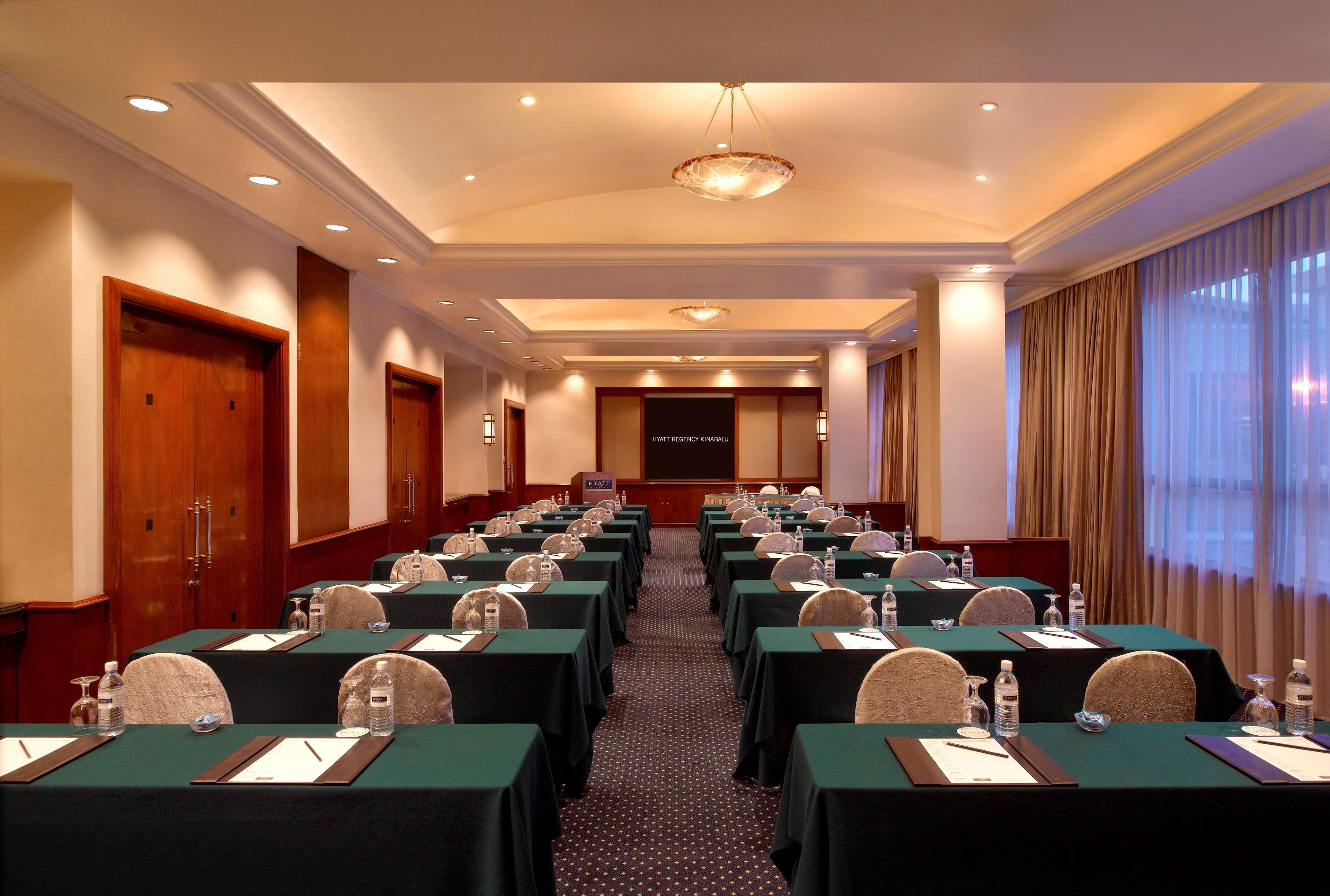 Hotel Hyatt Regency Kinabalu Kota Kinabalu Zewnętrze zdjęcie Meeting room